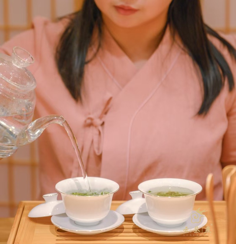 A080002.盖碗.jpg